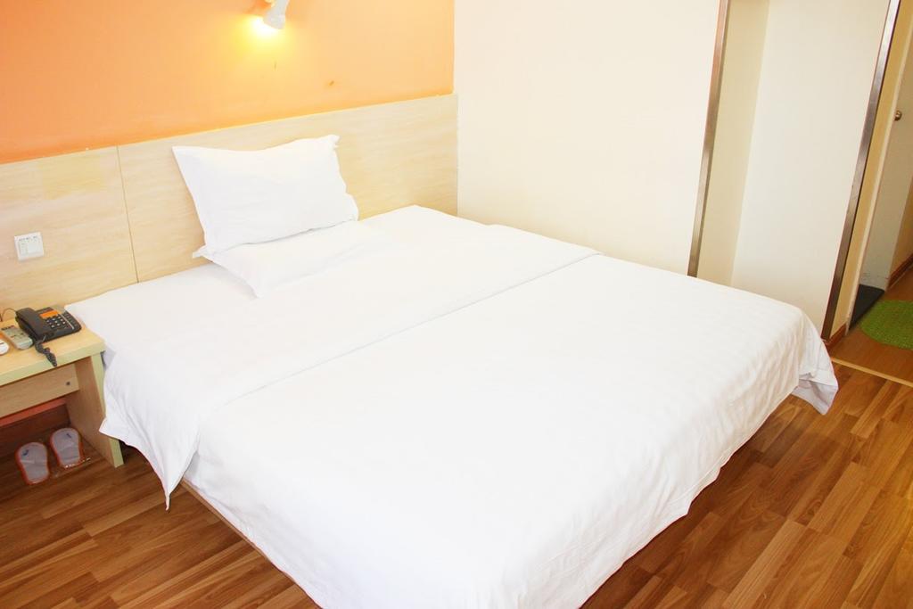 7Days Inn Chongqing Daxigou Renhe Street Exterior photo