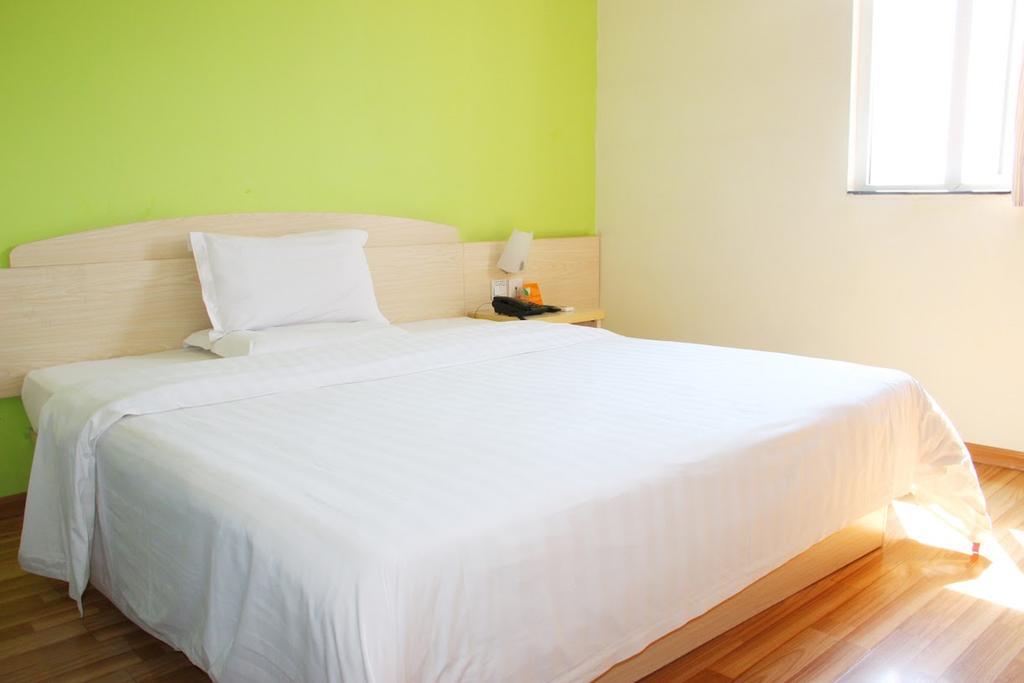 7Days Inn Chongqing Daxigou Renhe Street Exterior photo