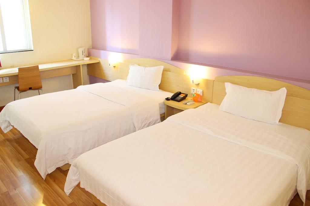 7Days Inn Chongqing Daxigou Renhe Street Exterior photo