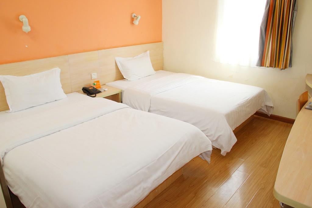 7Days Inn Chongqing Daxigou Renhe Street Exterior photo