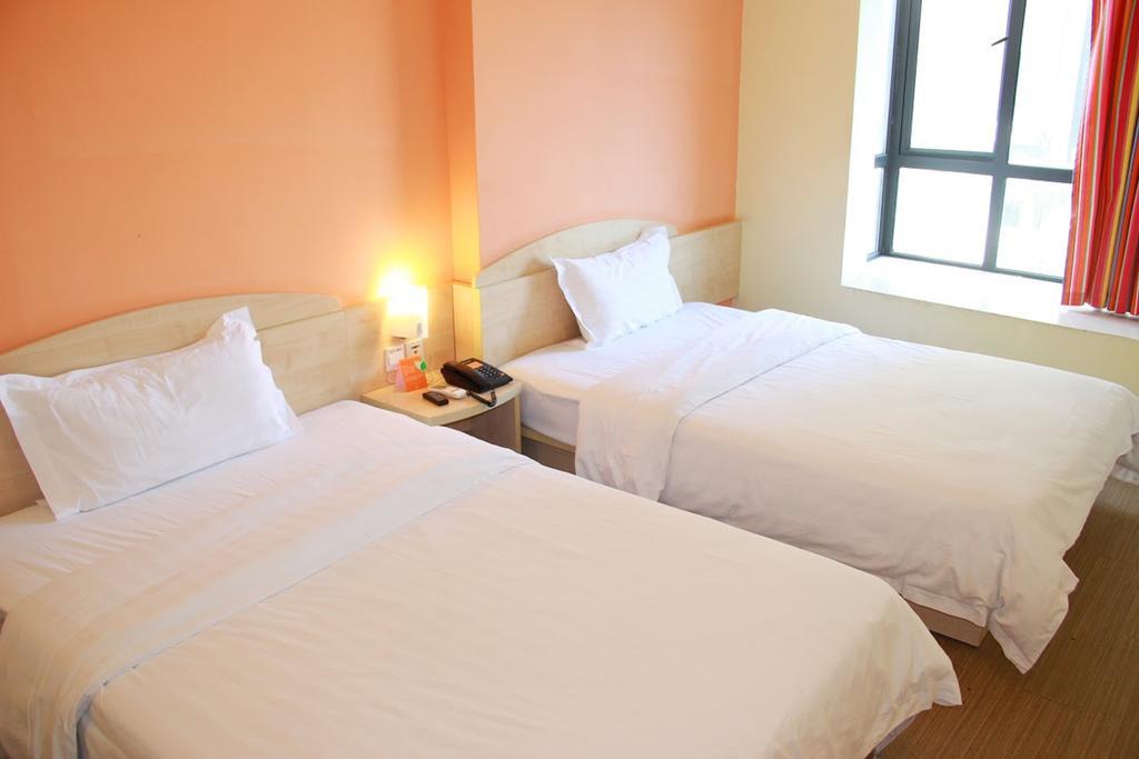 7Days Inn Chongqing Daxigou Renhe Street Exterior photo