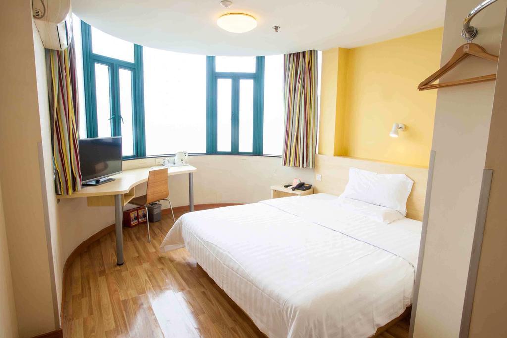 7Days Inn Chongqing Daxigou Renhe Street Room photo